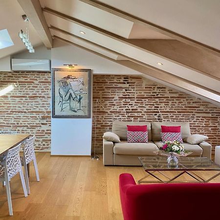Apartamento Les Toits Du Capitole - Loft De Standing 60 M2 - Parking En Option Toulouse Exterior foto
